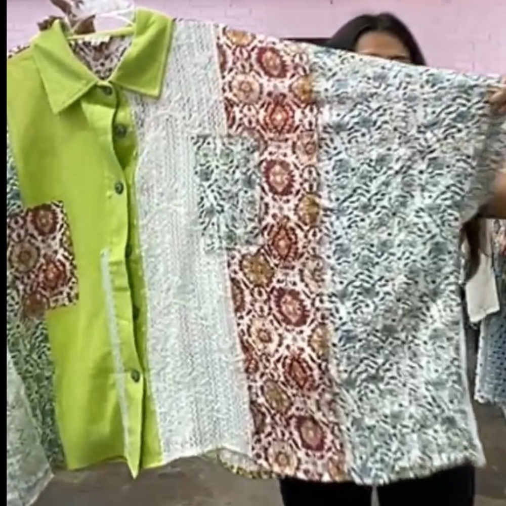 POL Floral Patchwork Lace Button-Up Oversized Shi… - image 13